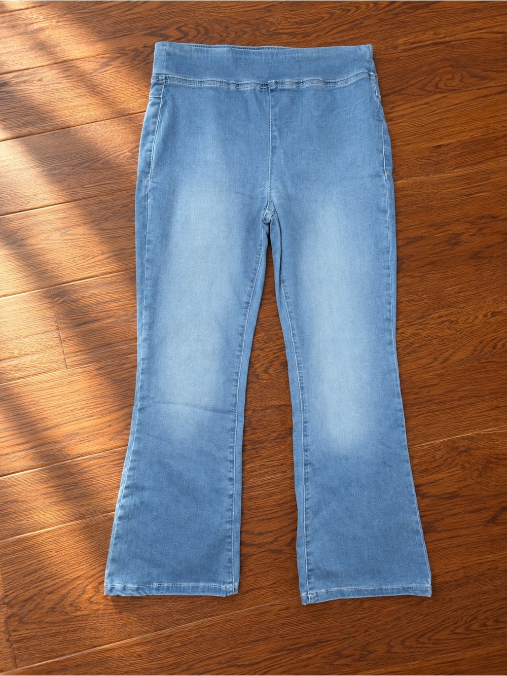 We The Free Light Blue Flare Jeans Sz S NWOT